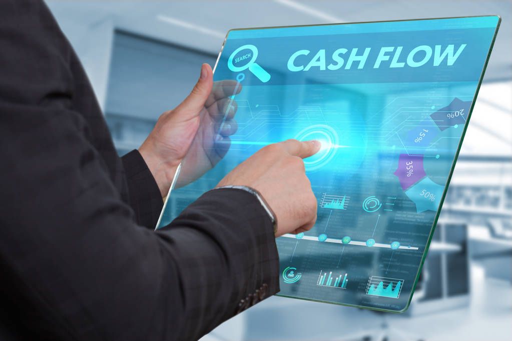 Managing Cash Flow While Positioning Your Business for Expansion