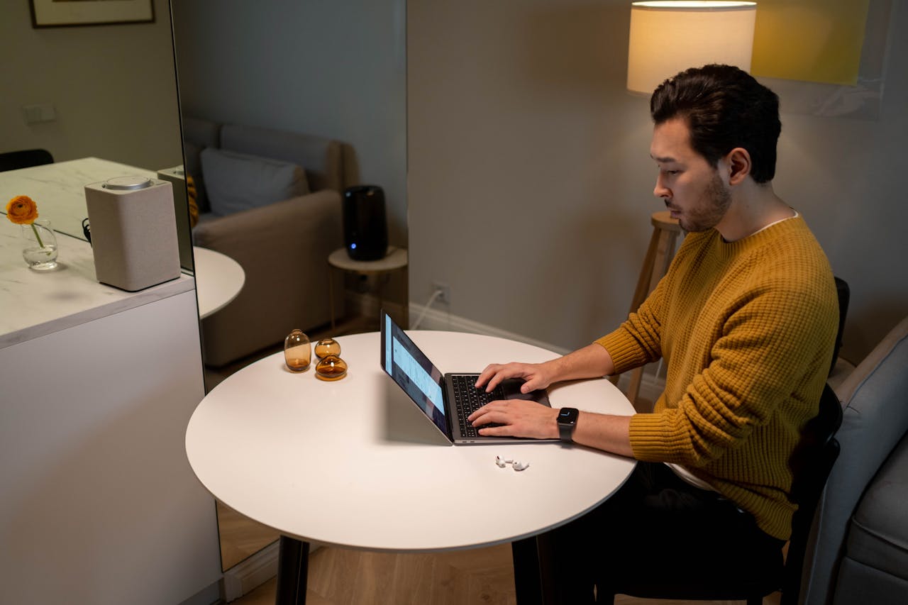What Hybrid Work Means for Office Setup and Team Communication