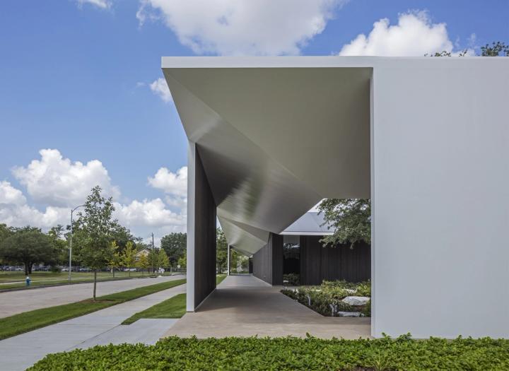 Menil Drawing Institute, East Elevation