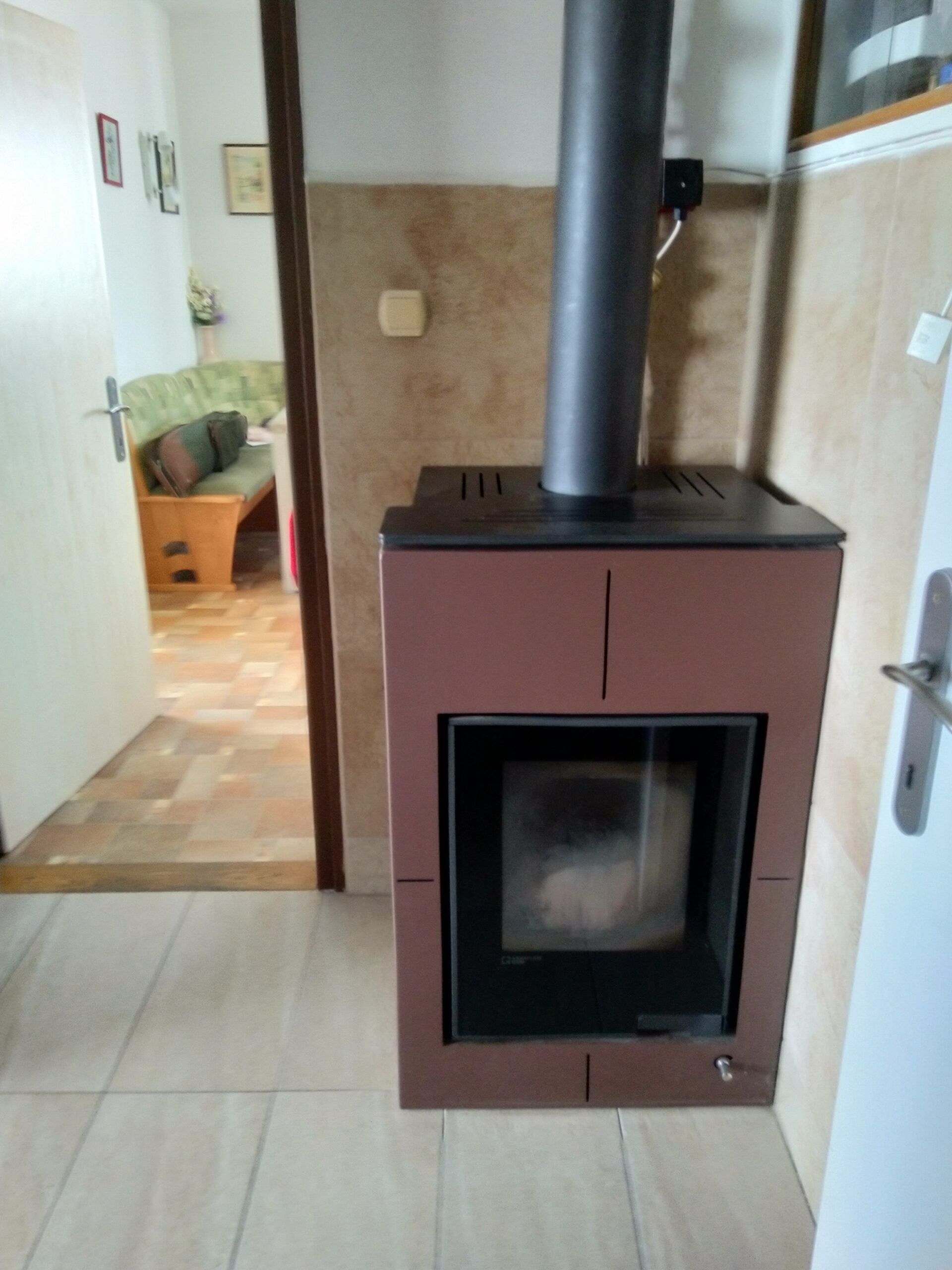Krbová kamna AQUAFLAM VARIO SAPORO 11/7kW elektronická regulace