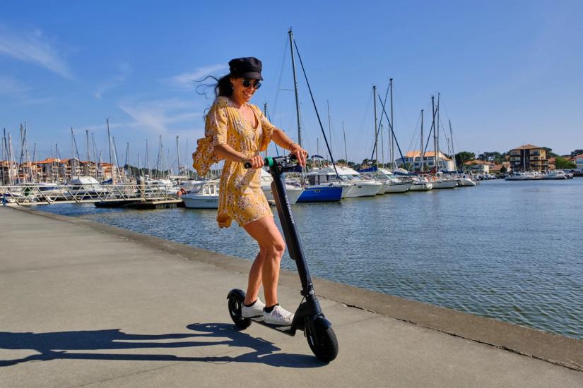 augment ES210 e-scooter user