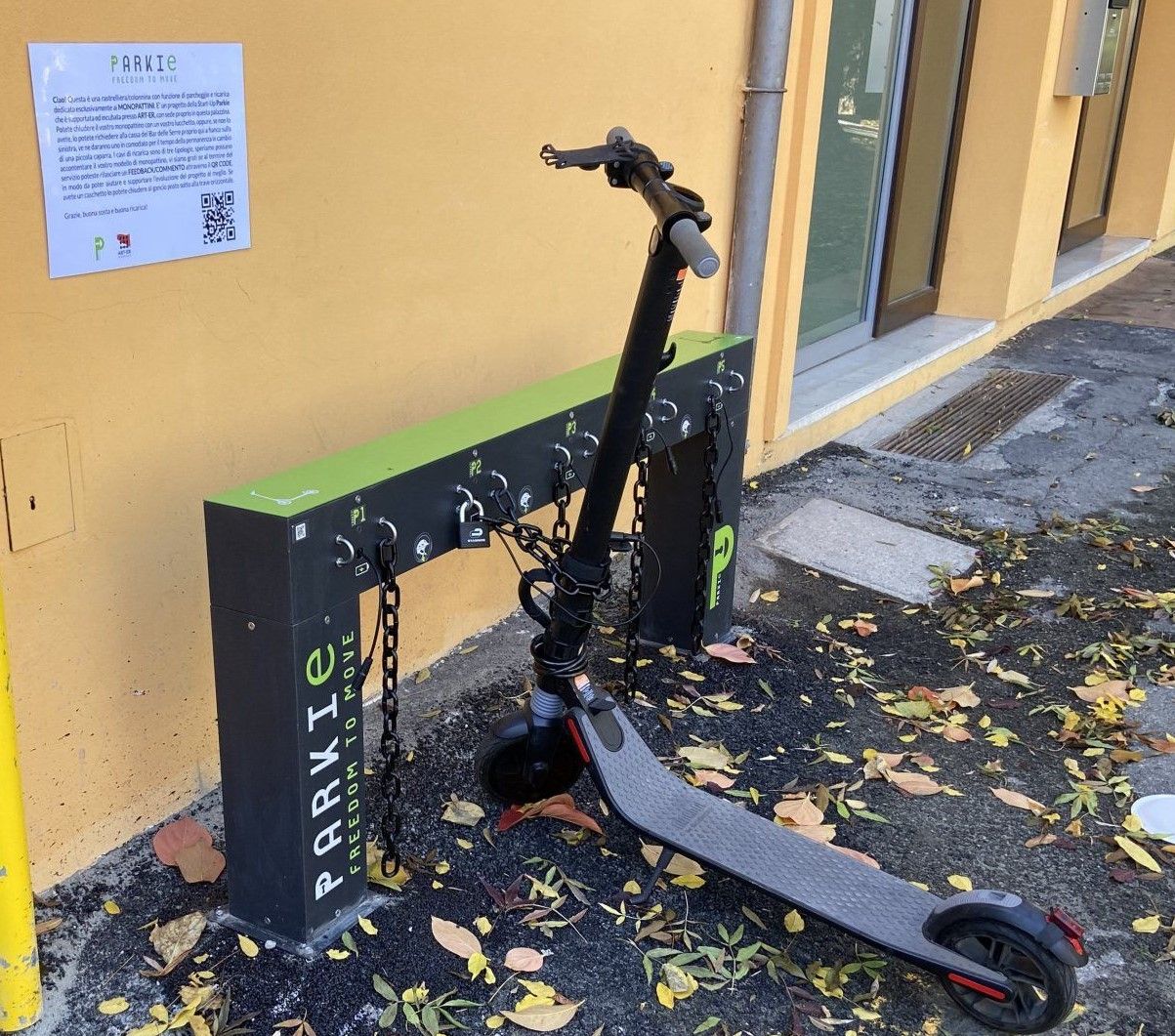 parkie1 parkie2 parkie10 10 dieci Bologna Emilia Romagna e-scooter mobilità elettrica elettrici mezzi sostenibili monopattinoelettrico monopattini elettrici bonus2020 bonus2021 bonus2022 2022