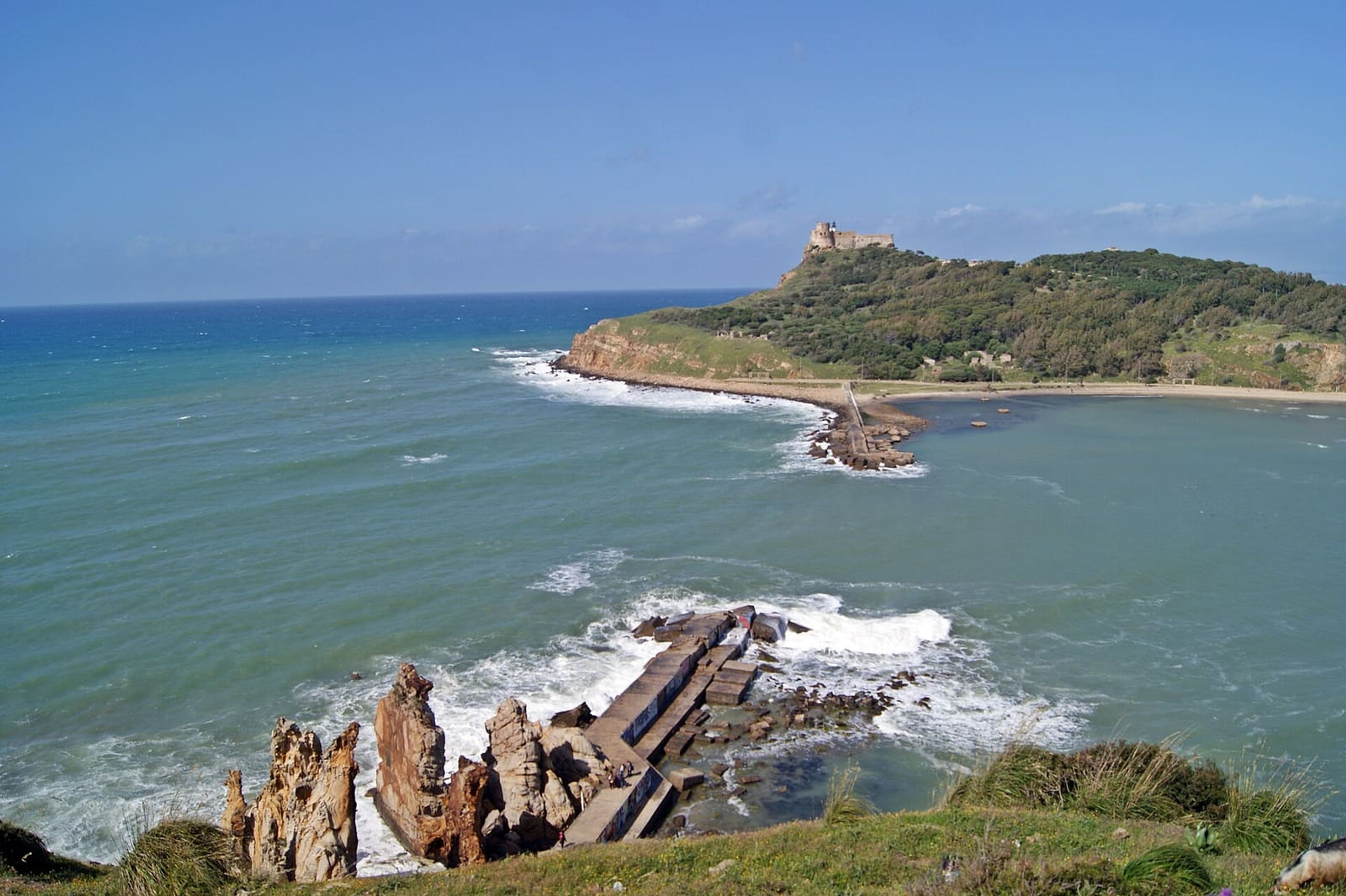 La côte de Tabarka et son fort génois