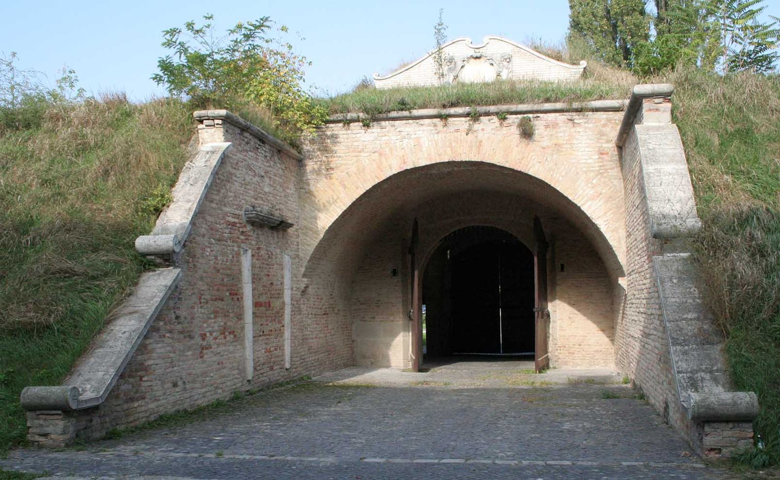 École dans la forteresse de Komárno - 3