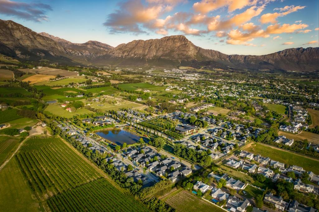 La Luc Estate: A New Standard for Modern Retirement Living in Franschhoek