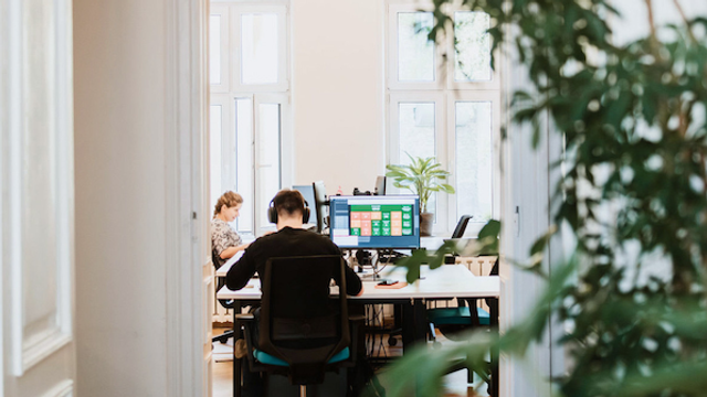 Navigating the Future of Work: Why Hybrid Work Models are the Path to Success