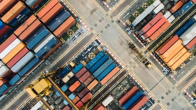 AI Solutions for Streamlined Logistics and Seamless Data Integration