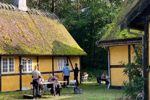 STUDIEPROJEKT PÅ DÆMPEGÅRD