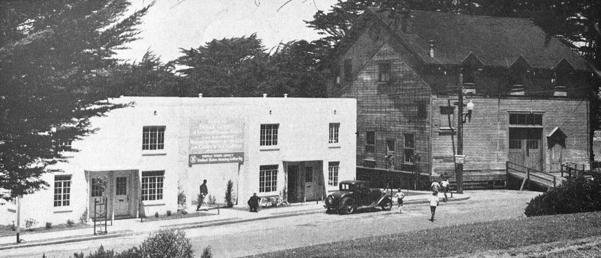 Ill. 3. Image of the recently finished Holly Courts, 1939. Photo: San Francisco Housing Association, Holly Courts (San Francisco: San Francisco Housing Association, 1940), 2.