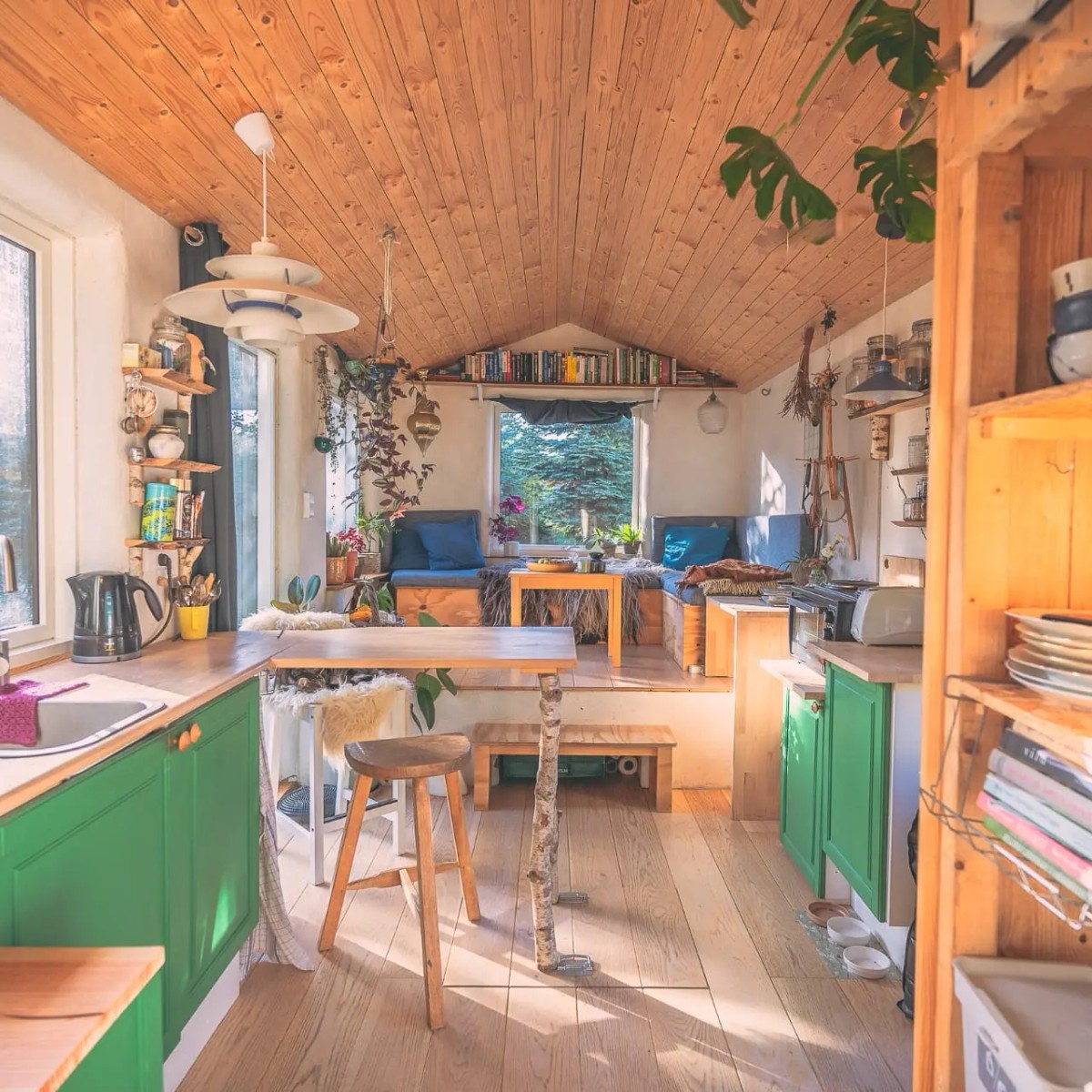 Ill. 4. Hver centimeter har betydning, når man nedskalerer sit boligareal til et minimum. Det betyder, at man både skal prioritere og vælge, hvad der er vigtigst at have af funktioner i sin bolig. Foto: Peter Cox, venligst udlånt.
