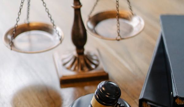 How to Start a Business in the US as a Foreign National: Legal Structures and Visa Options