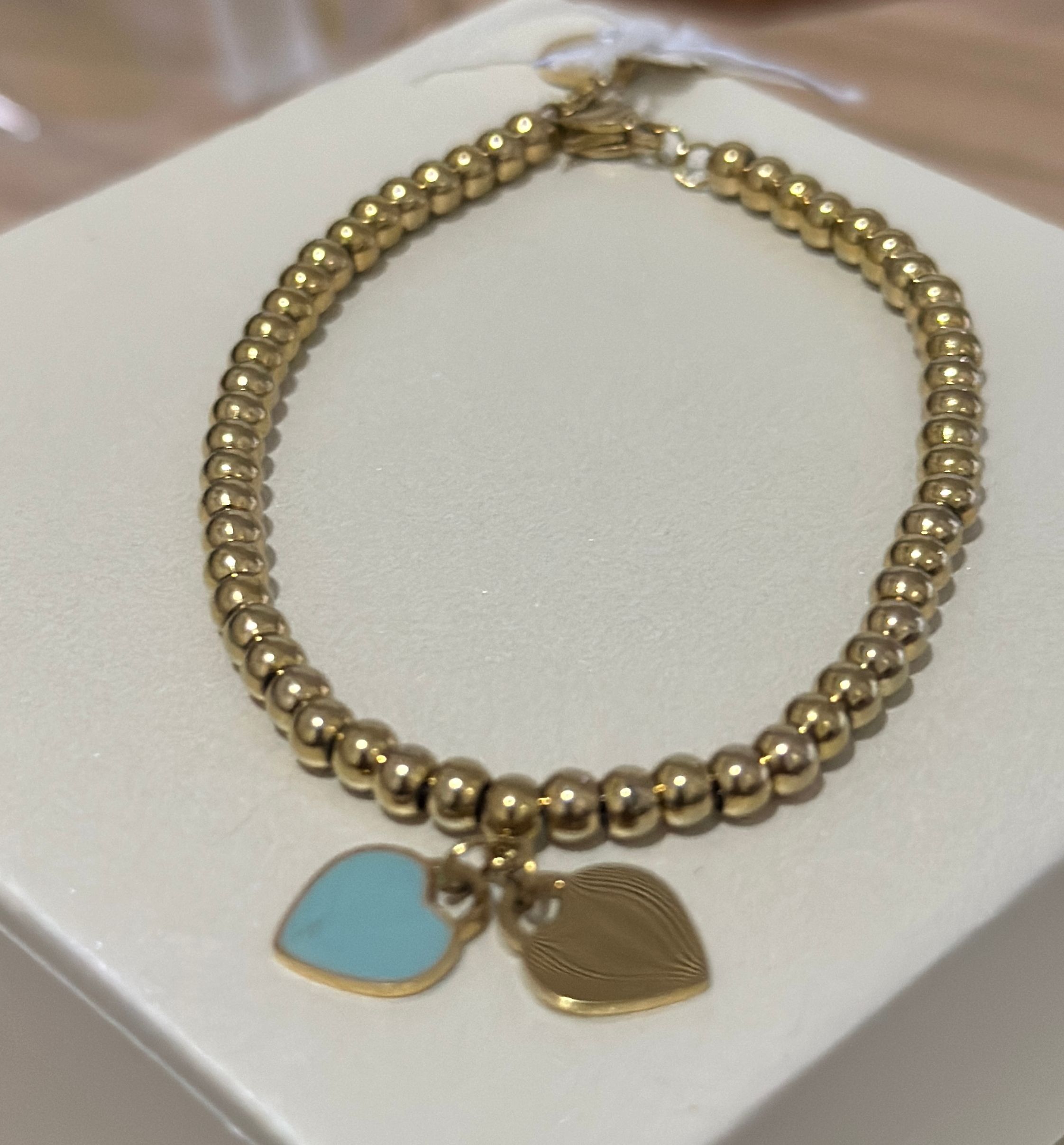 Pulsera de acero pelotitas con corazon  - Código K265