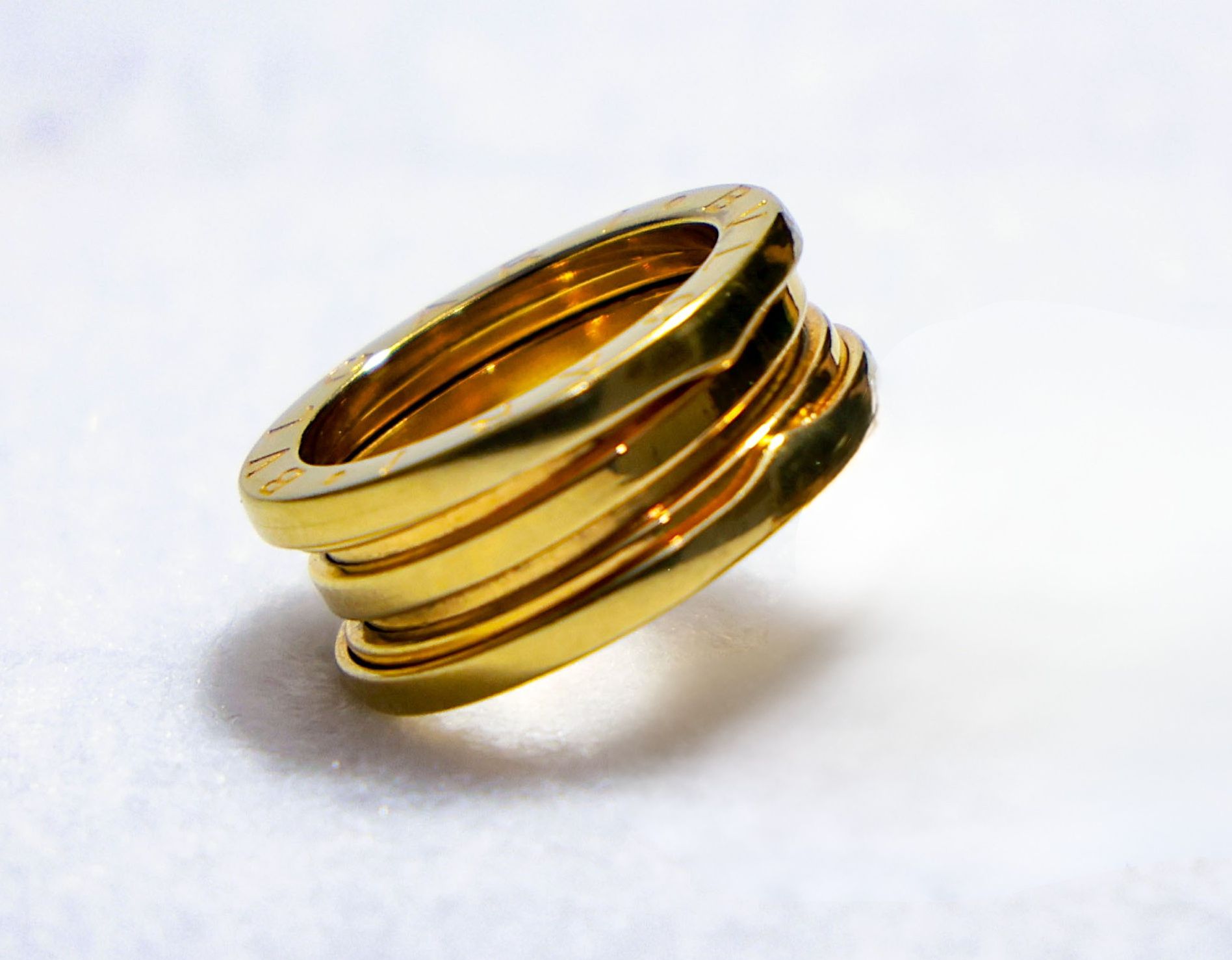 Anillo acero enchapado en oro - Código K680