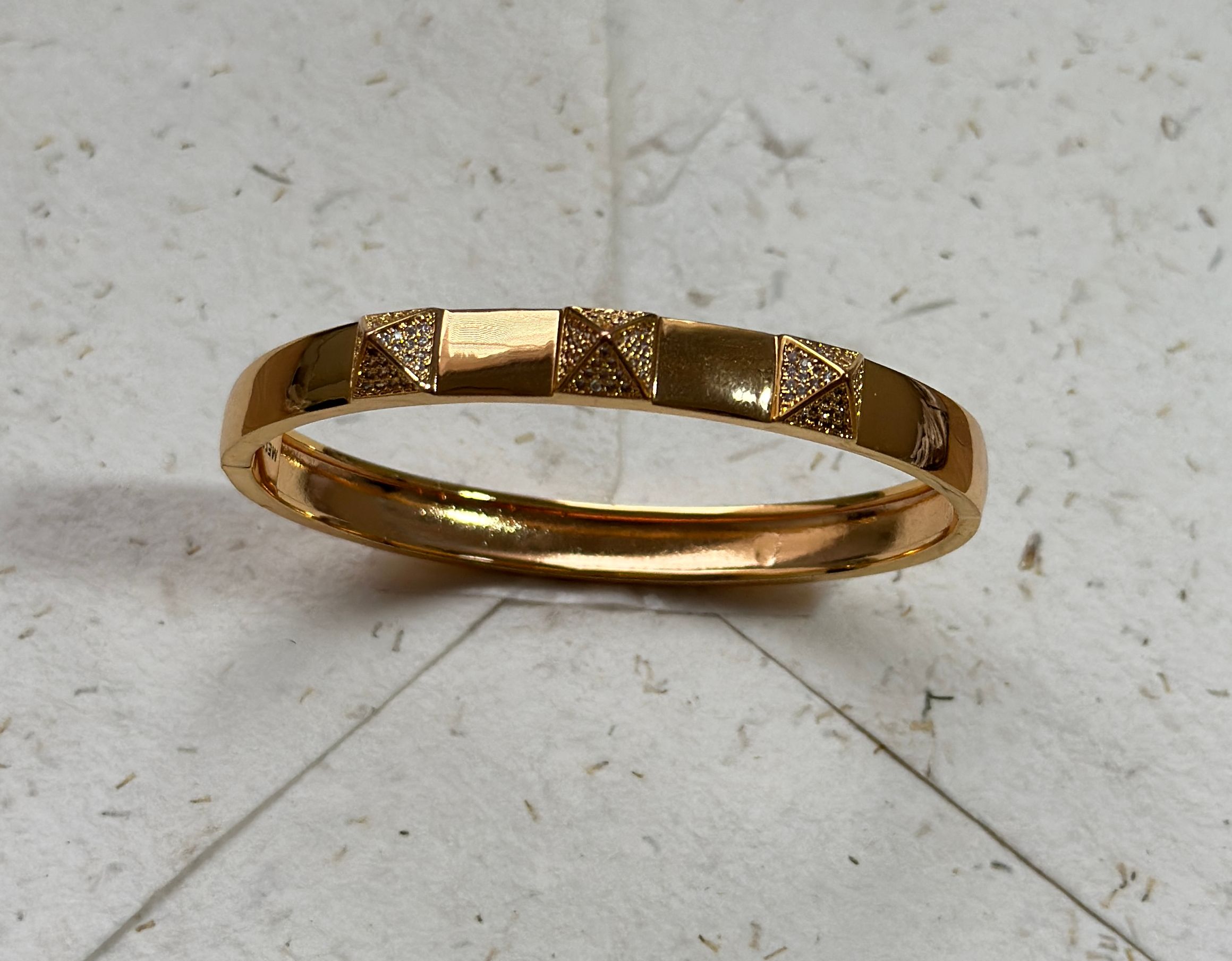 Esclava enchapada en oro  - Código K350