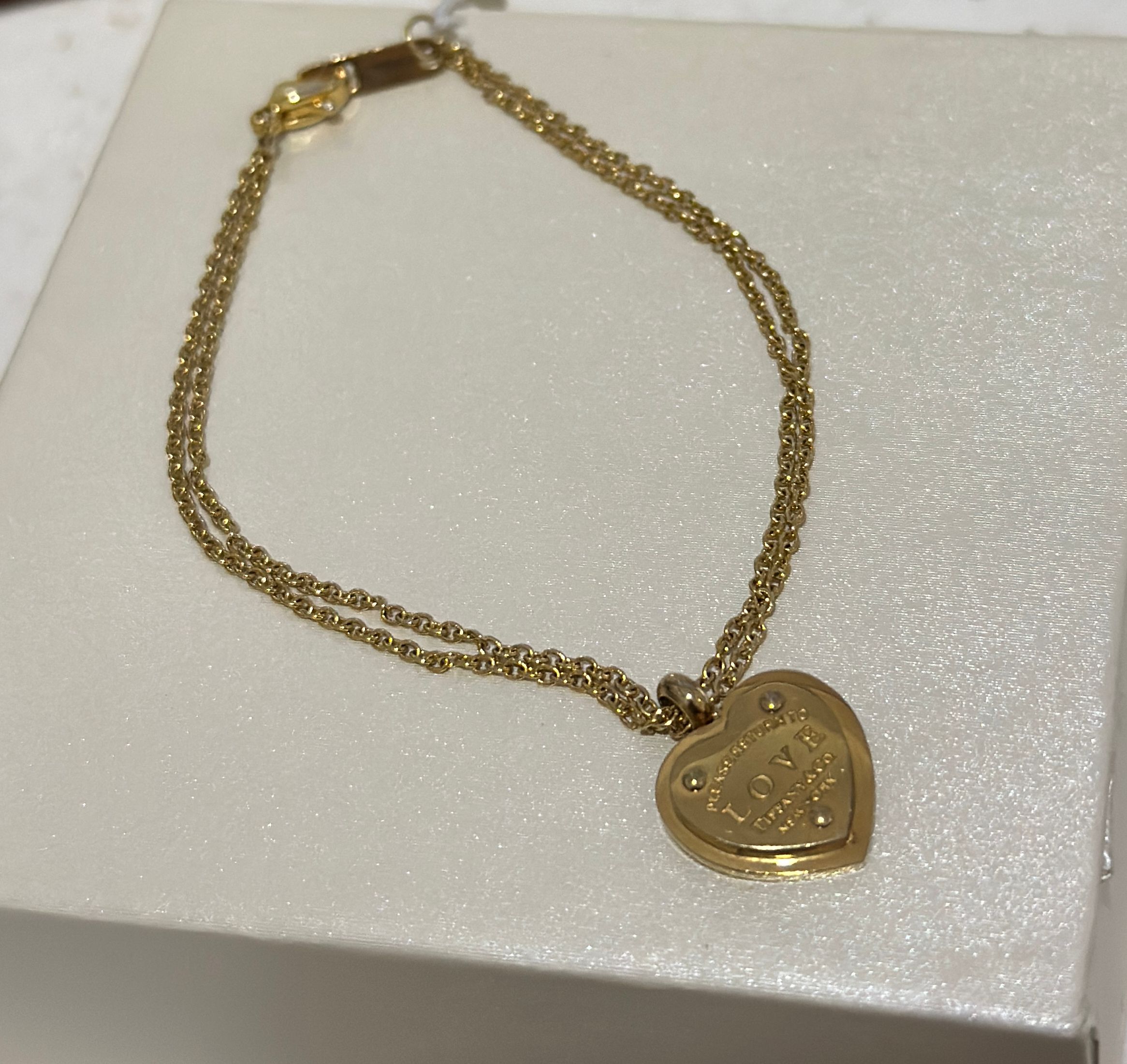 Pulsera de acero y corazon  - Código K067