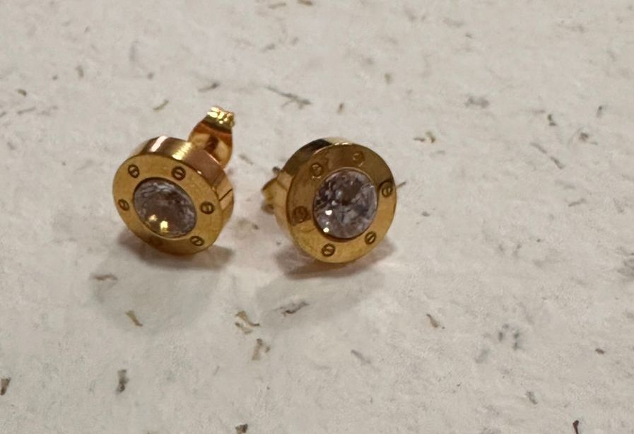 Aro acero enchapado con circon - Código K135