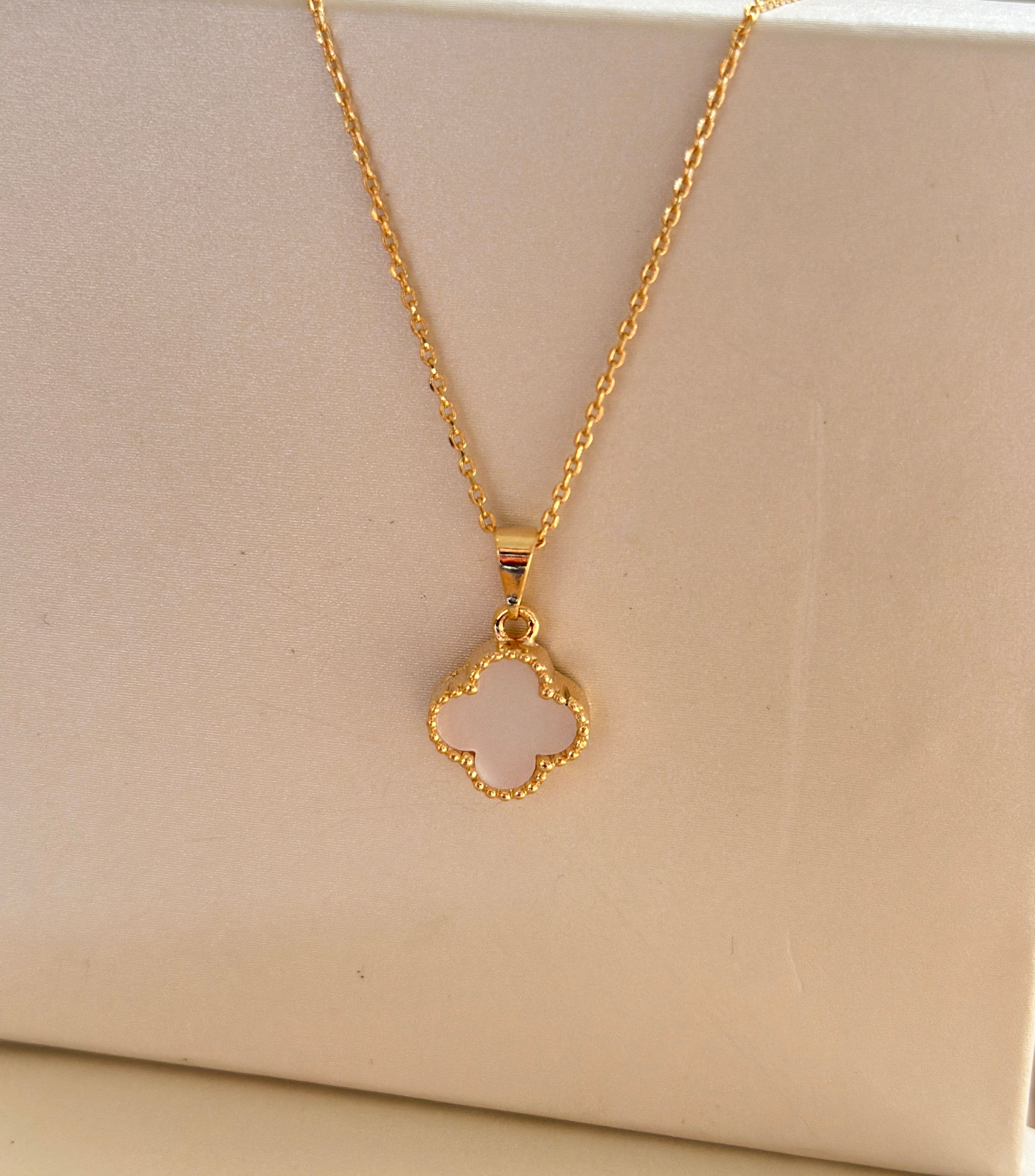 Cadena de plata 925 con dije flor nacar - Código K546