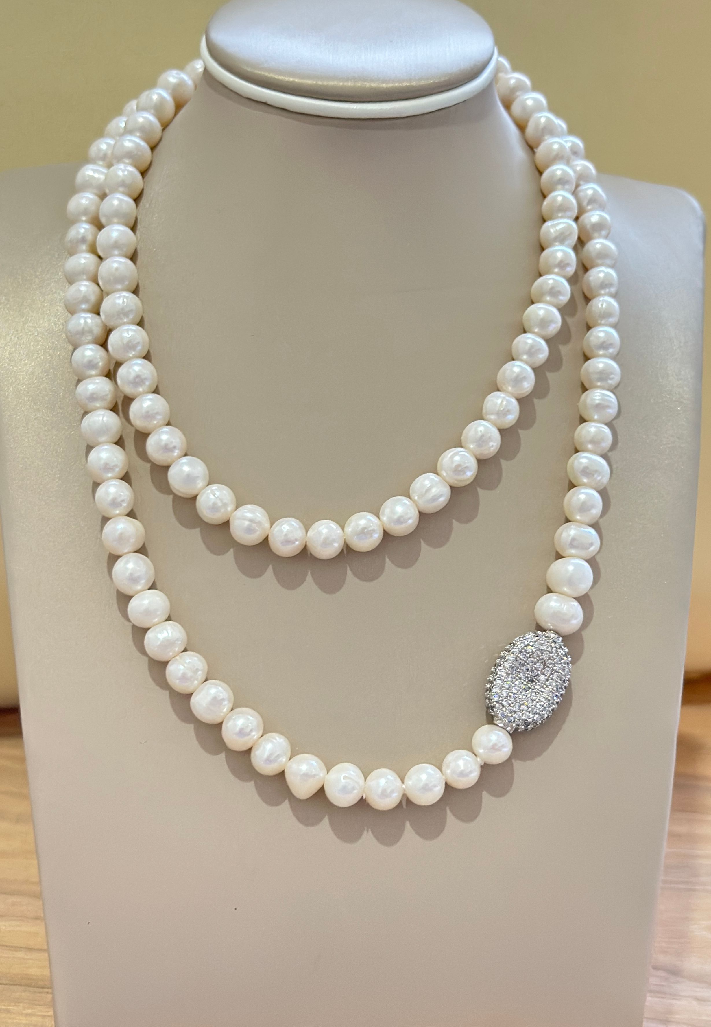 Collar de perlas con dije importante de circones - Código K422