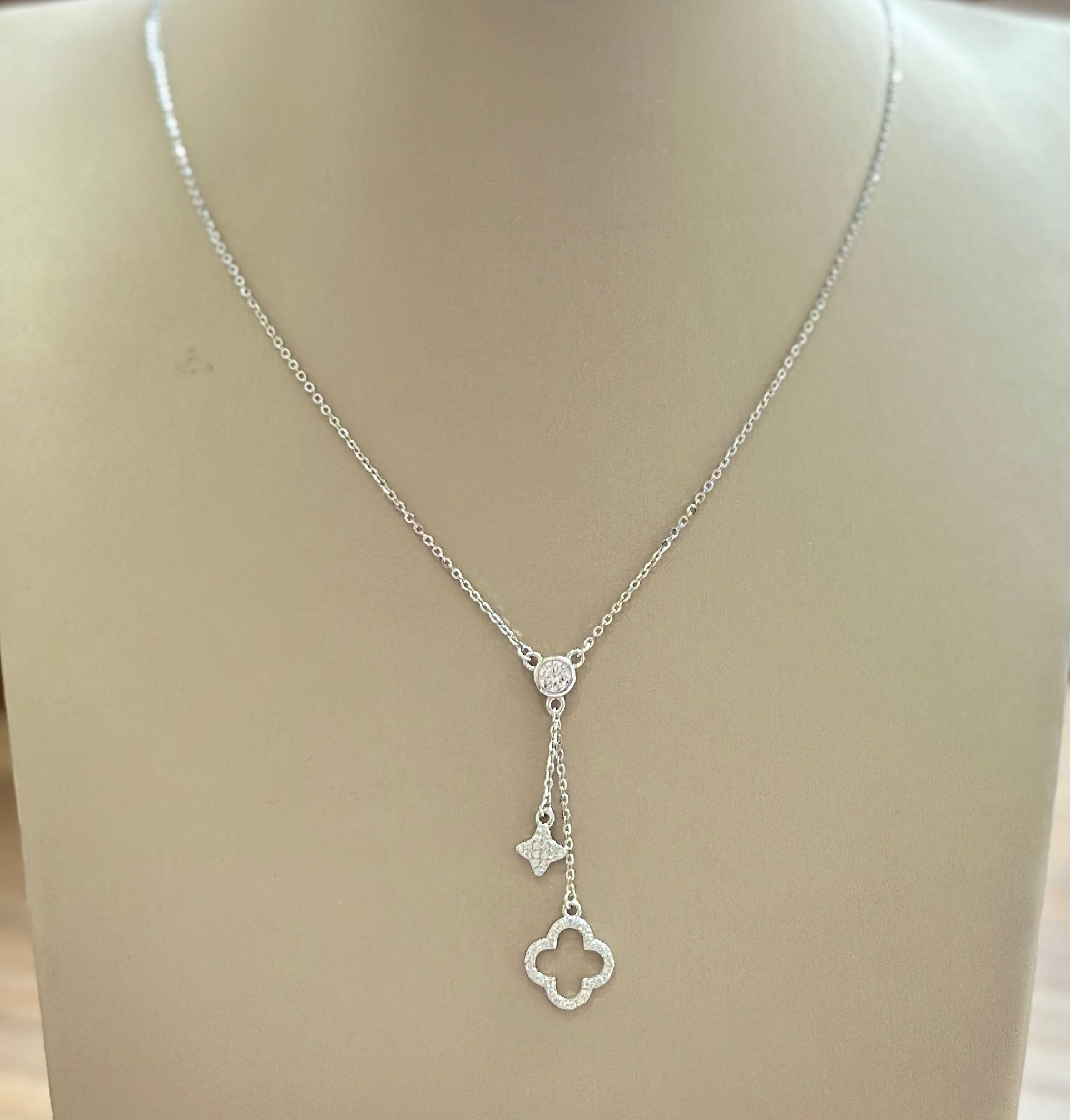 Cadena de plata 925 con dijes colgantes flor - Código K552