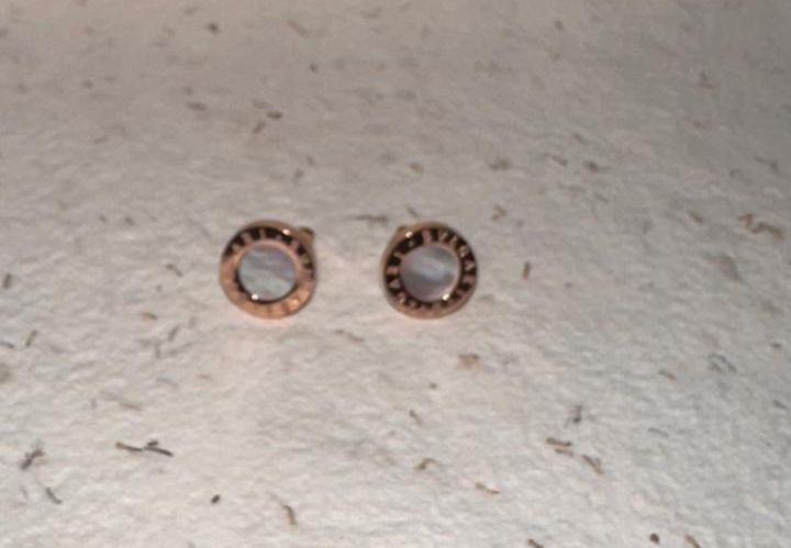 Aro acero enchapado oro rosa con nacar - Código K135