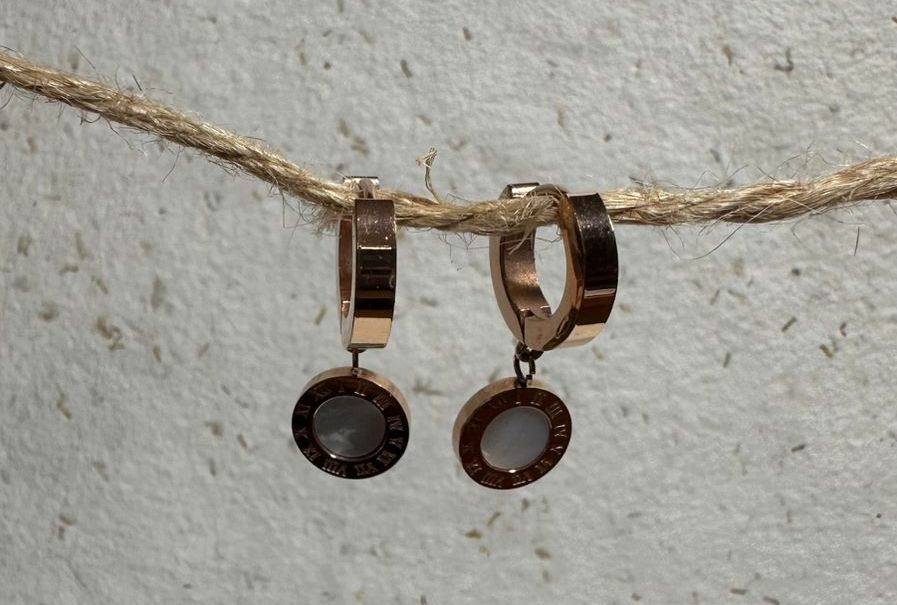 Aro acero colgante con nacar - Código K134