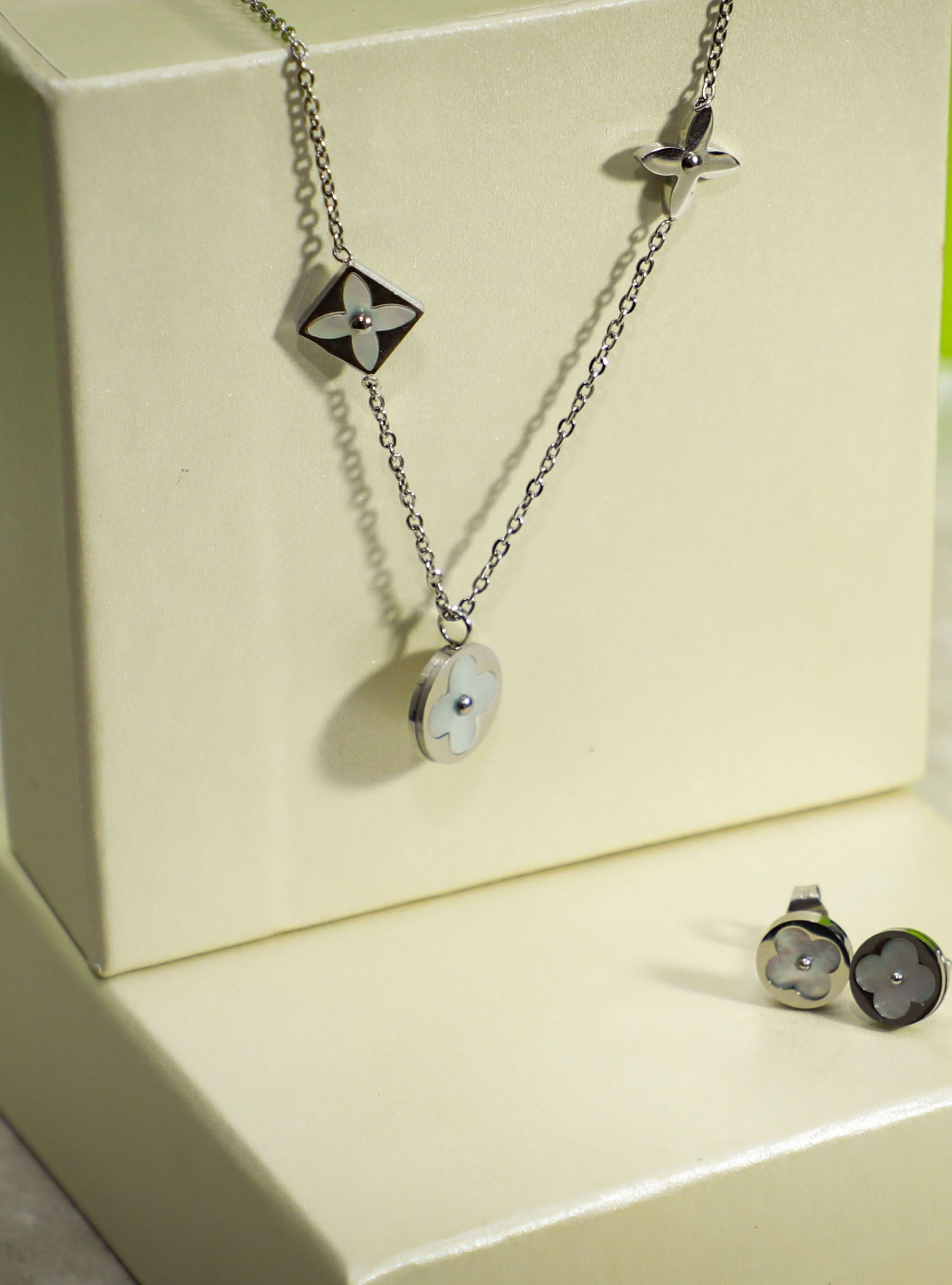 Cadena de acero con aros  - Código K591