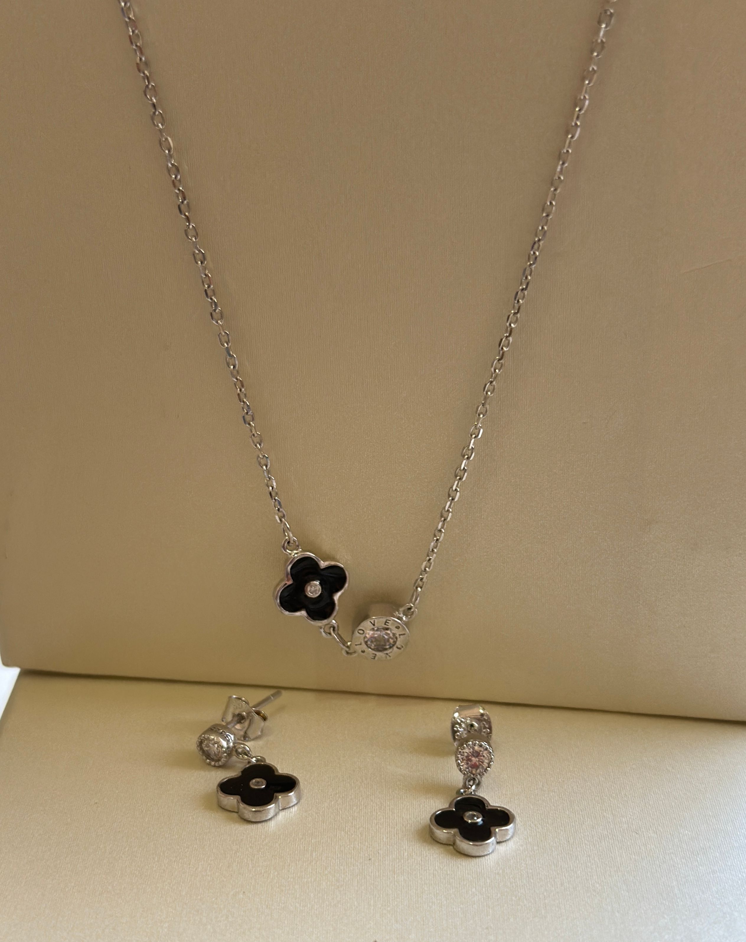 Conjuto cadena y aro de plata 925 con flor  - Código K318