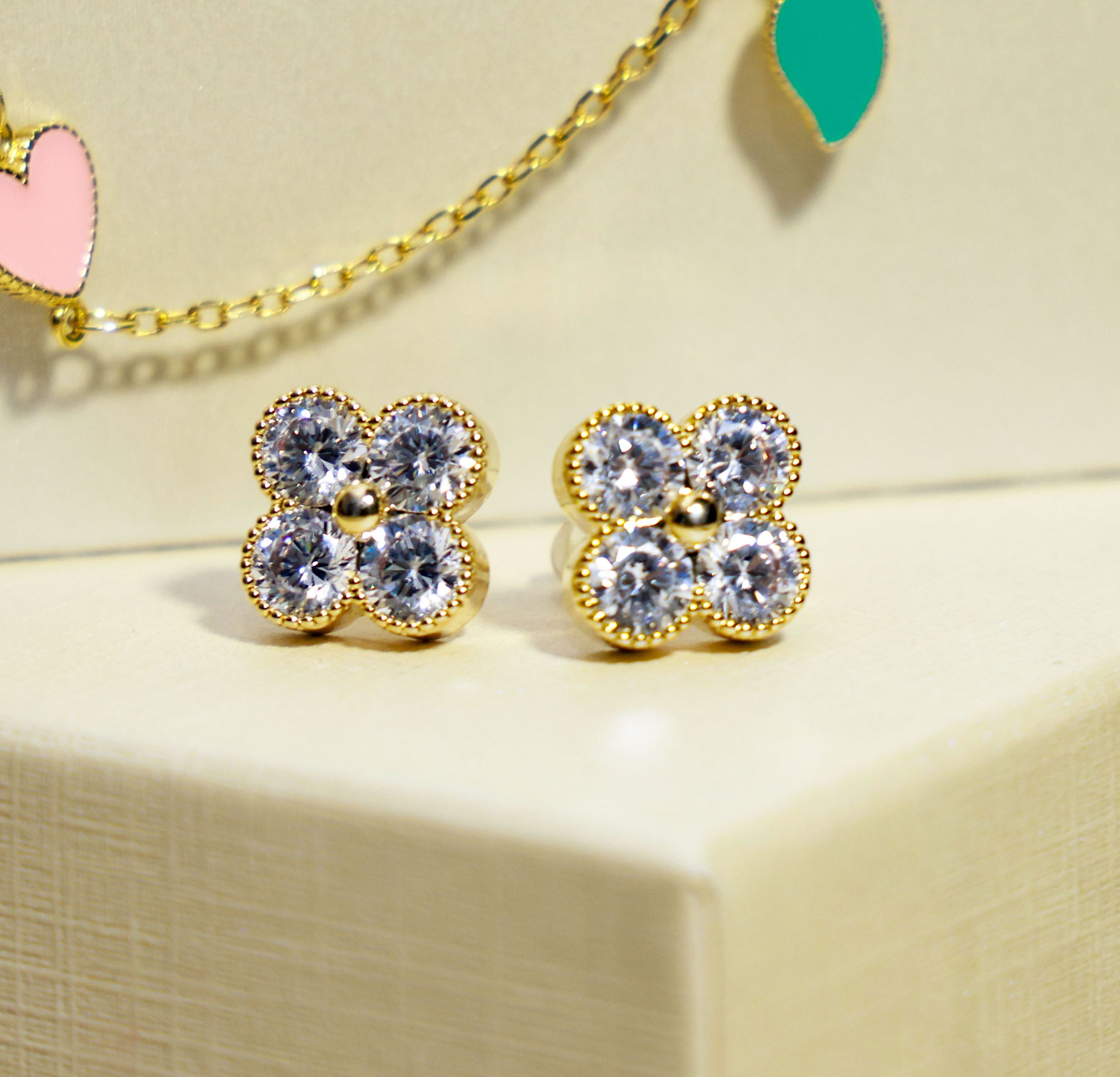 Aro acero enchapado con circones - Código K514