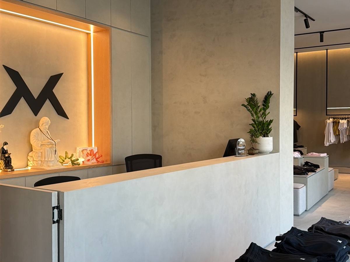Reception with the backlit VM logo