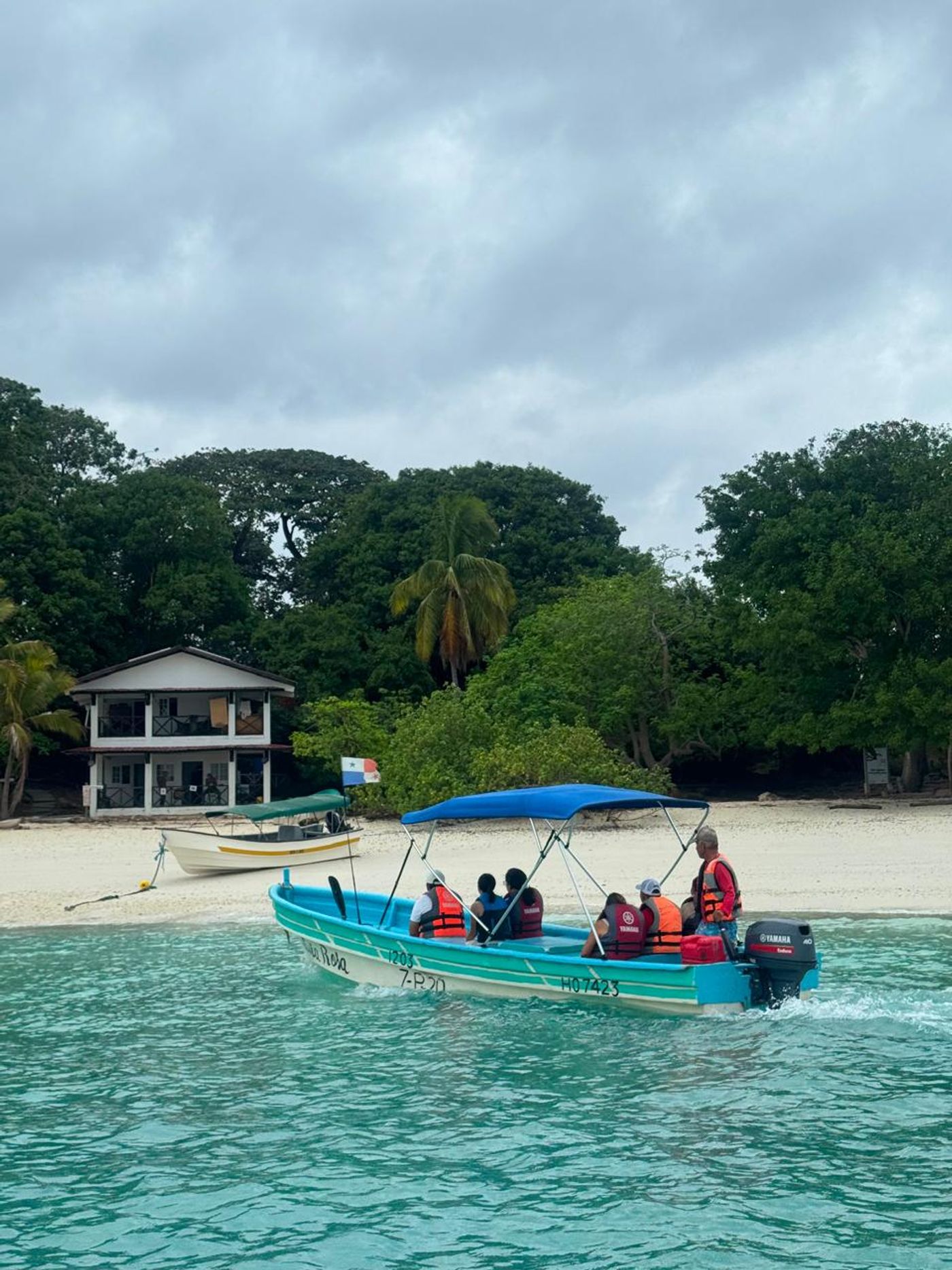 Private boat experience along Panama's Pacific coast near Boca Chica.