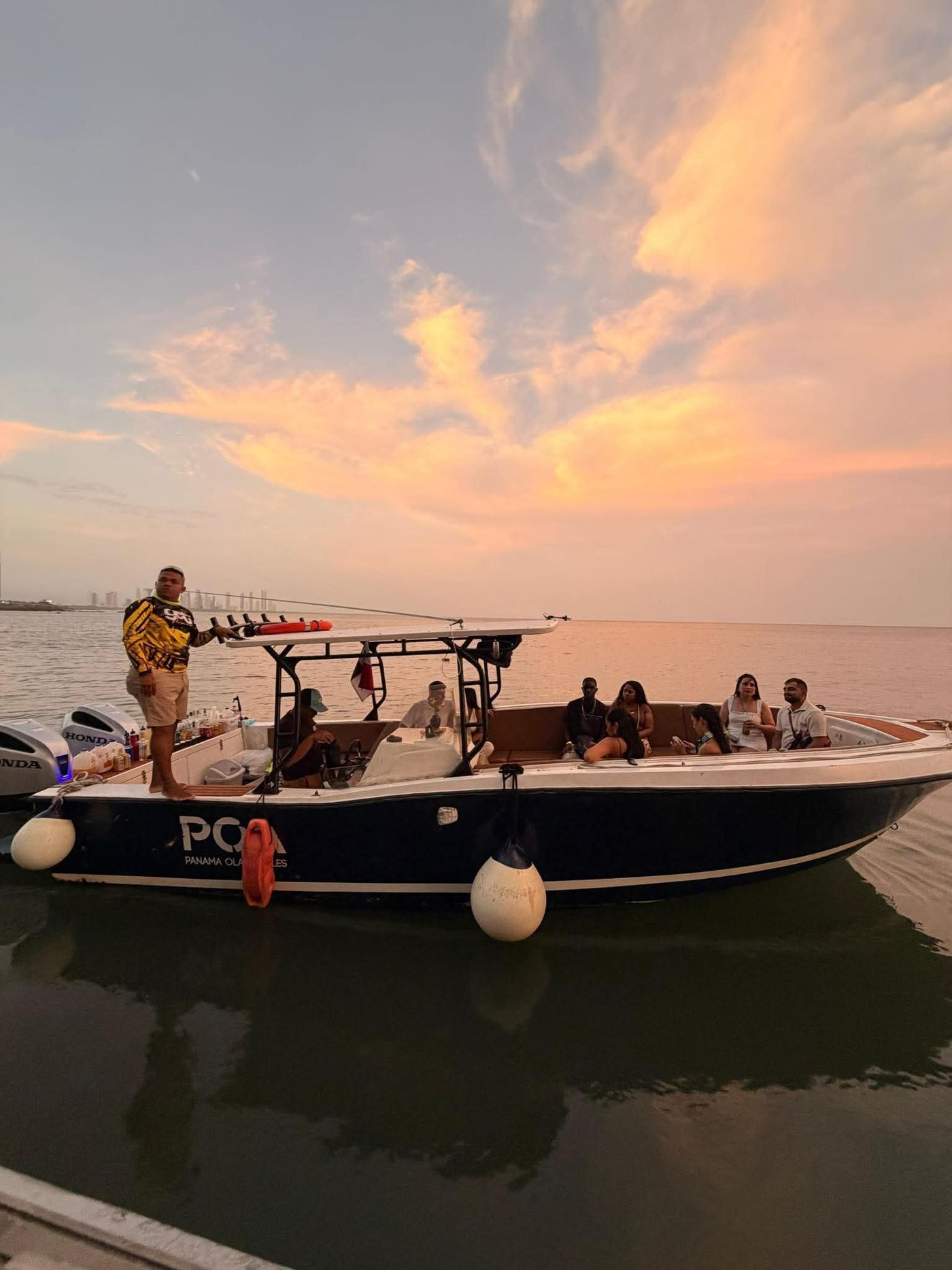 Family traveling by boat during a customized private vacation in Panama.