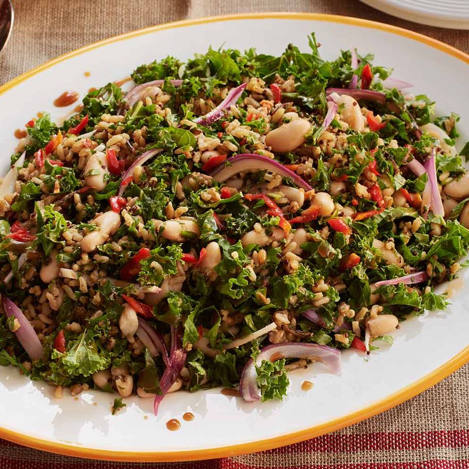 Kale, chickpea and wholegrain salad with honey and chilli dressing