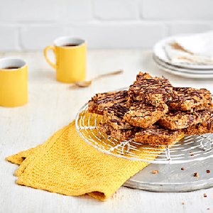 Honey and banana porridge squares