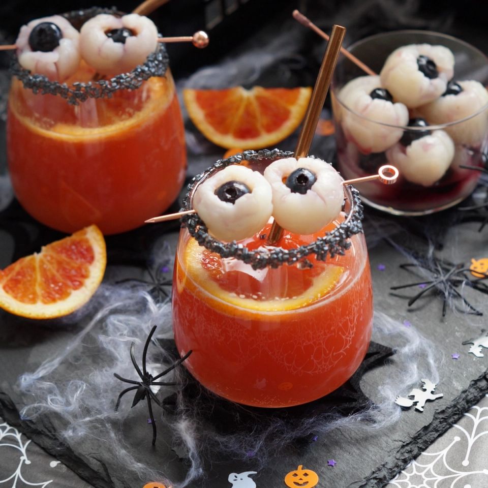 Spooky Rowse Honey & blood orange Halloween mocktail