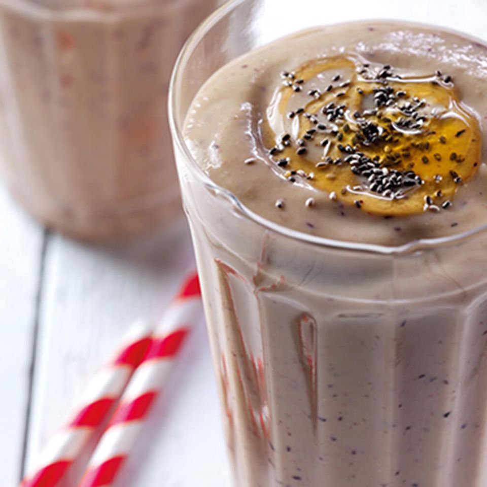 Super smoothie shake with honey