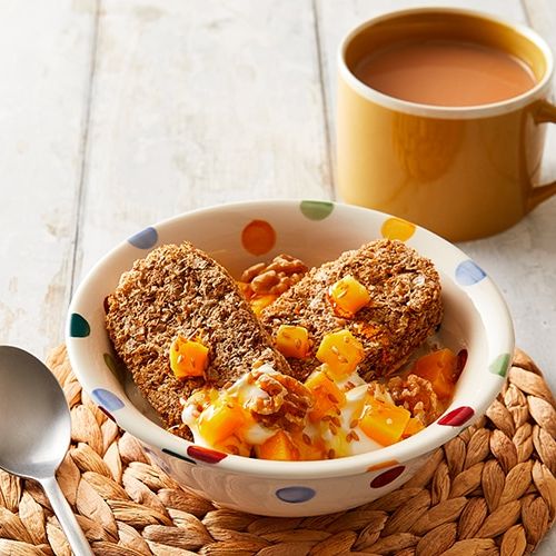 Go Mango A Bix - Weetabix, mango and Rowse honey