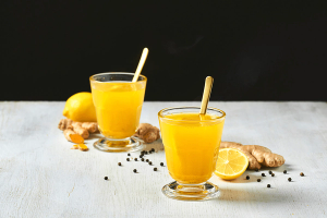 Re-energising elixir with Rowse Manuka Honey and lemon