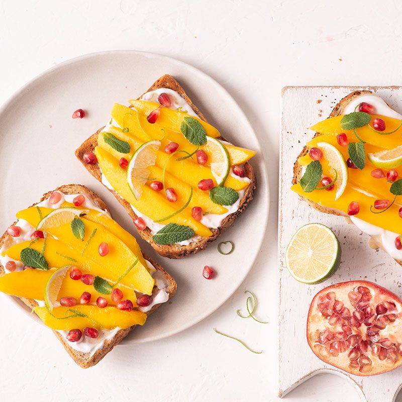 Greek Yoghurt, Berry, Mint & Spreadable Honey Toast