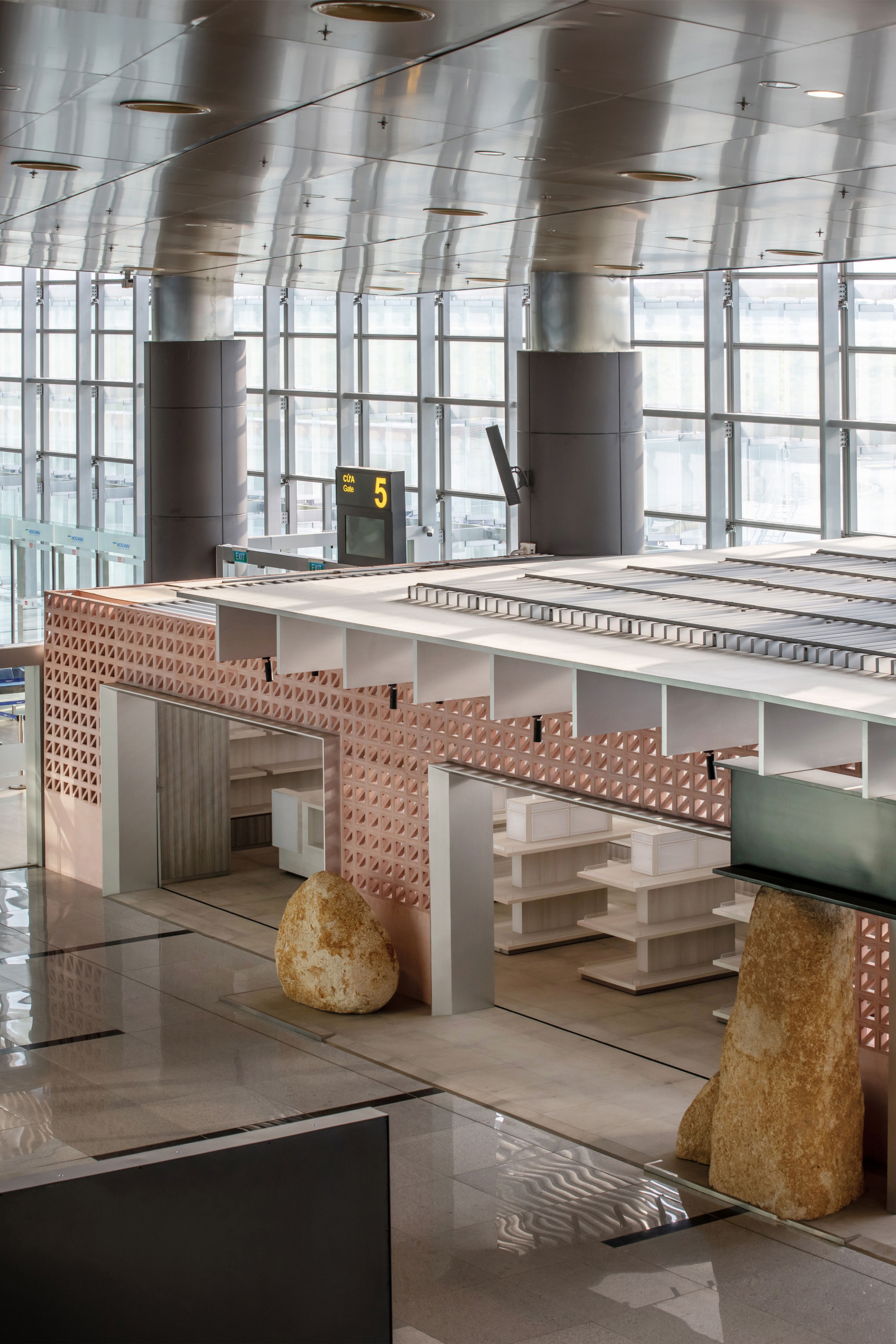 DFS Van Don Airport Pavilion Structure in Daylight