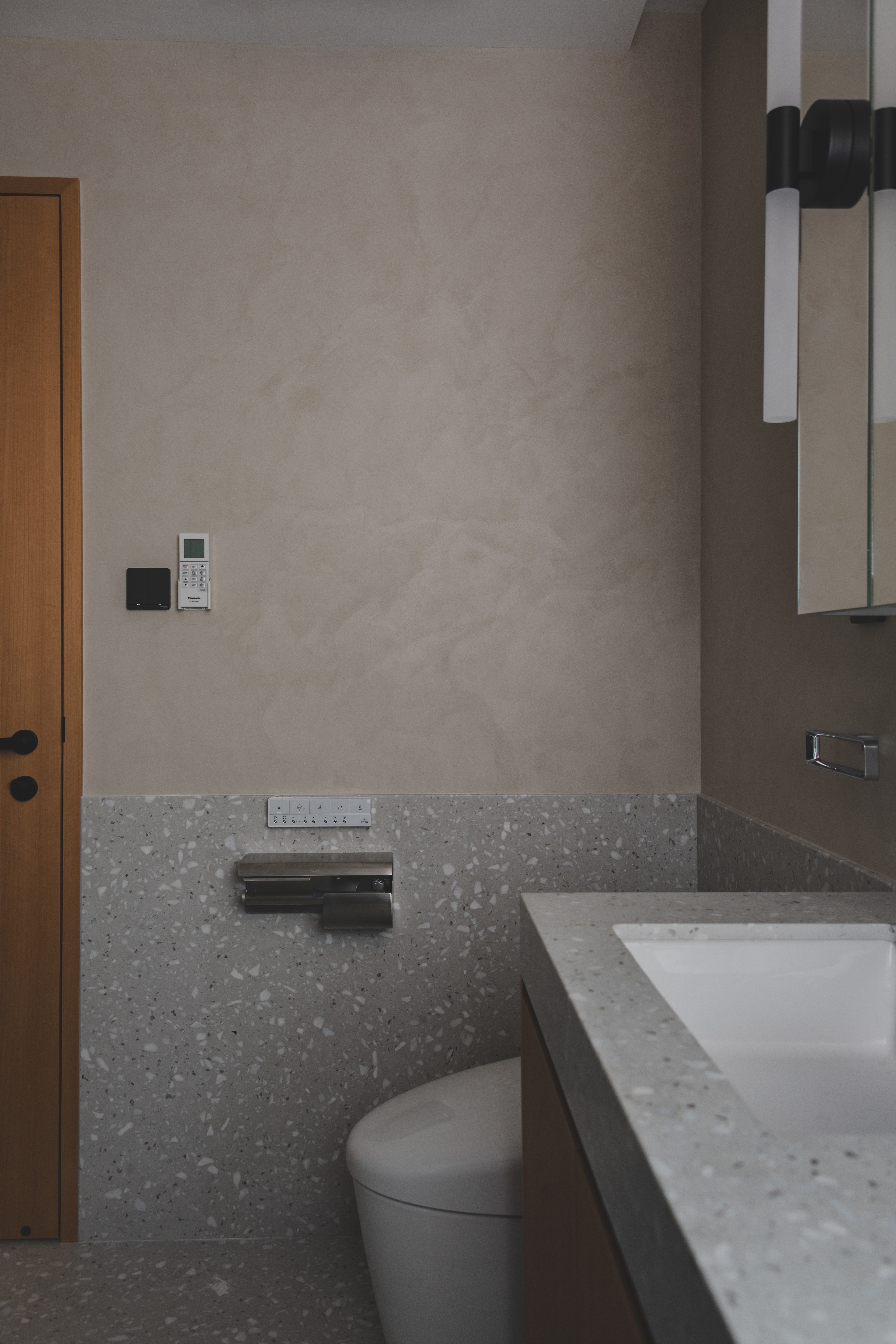 Bathroom with grey terrazzo