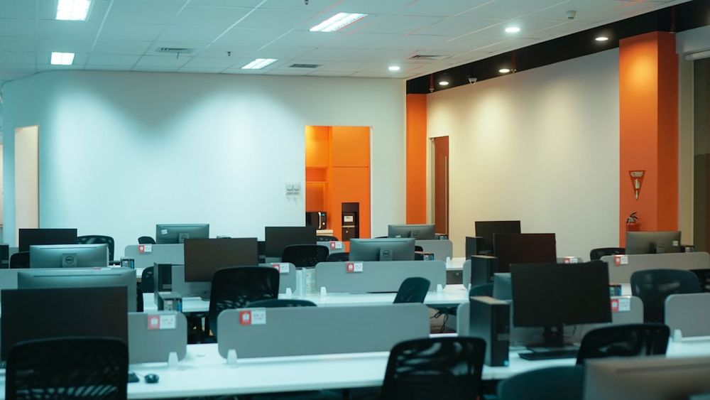 Minh họa các yếu tố xếp hạng trên Shopee