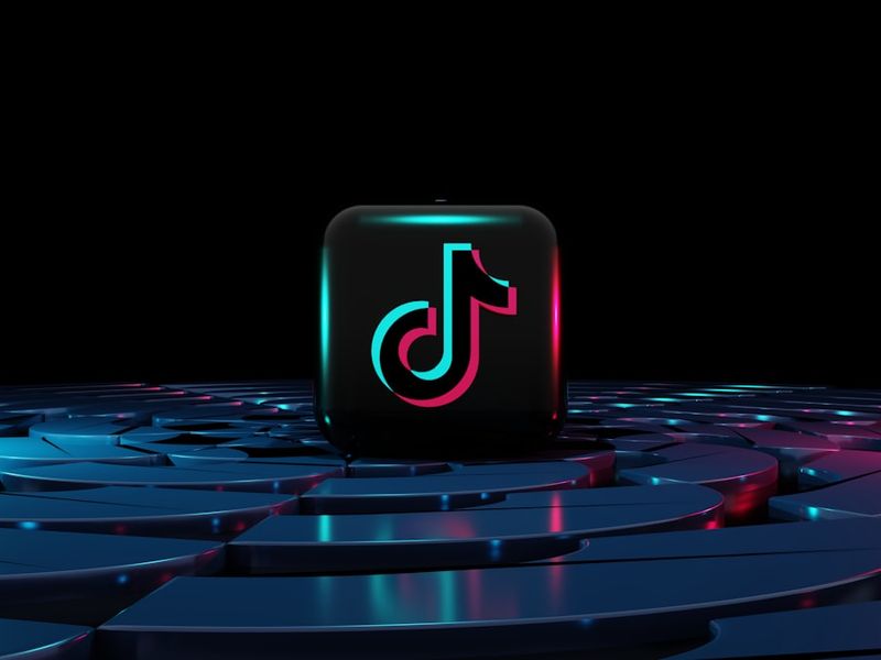 TikTok hoạt động như thế nào? Bóc tách thuật toán For You