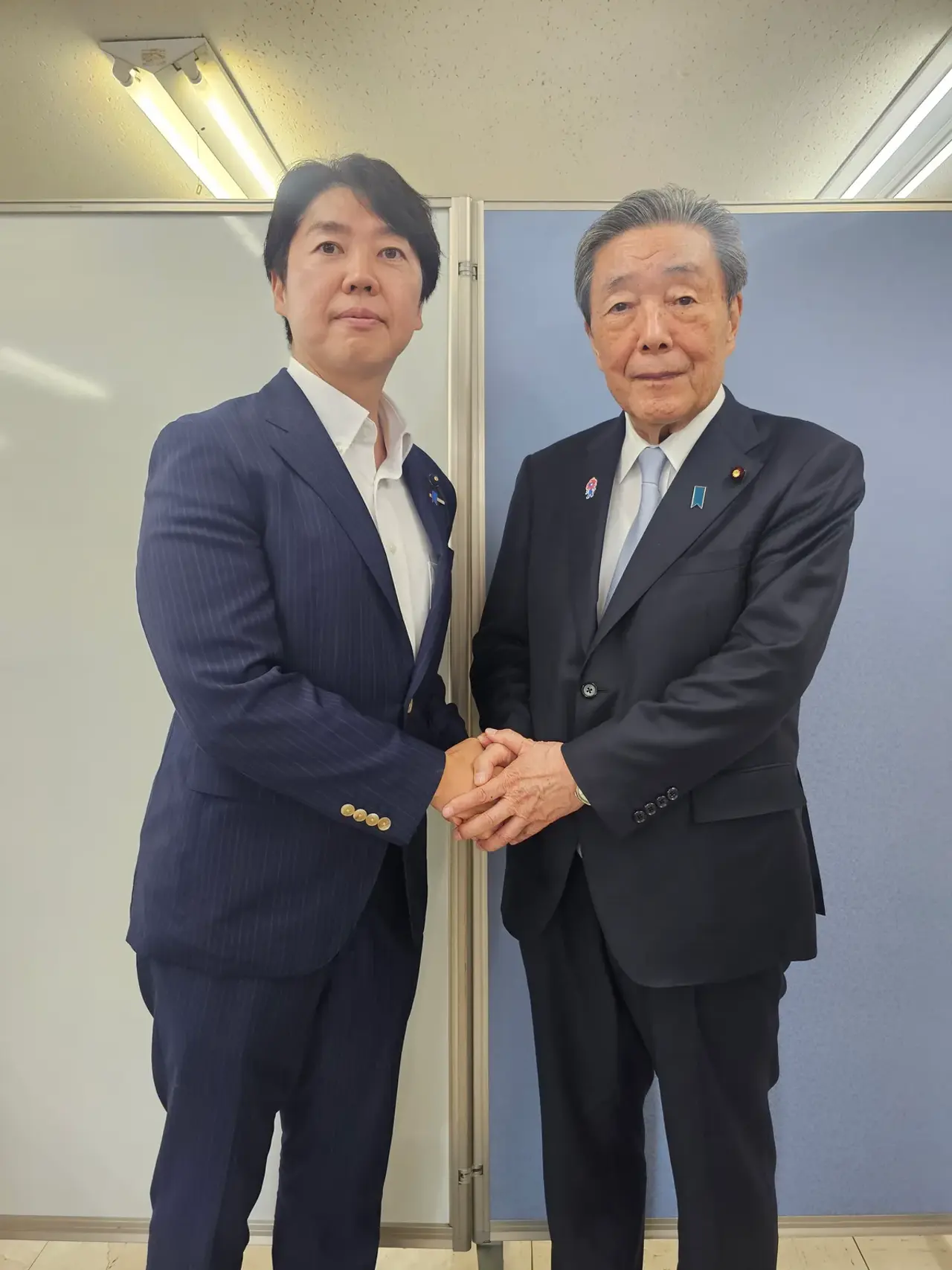 森山 裕（前 自由民主党幹事長）と鷲見隆仁