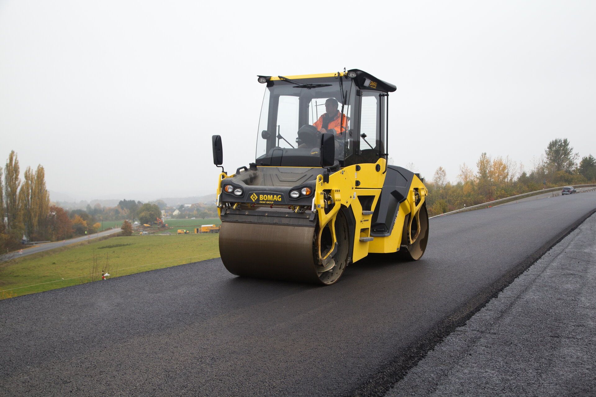 Machines / Bomag BW135 AD - BW 141 AD | Hesselberg