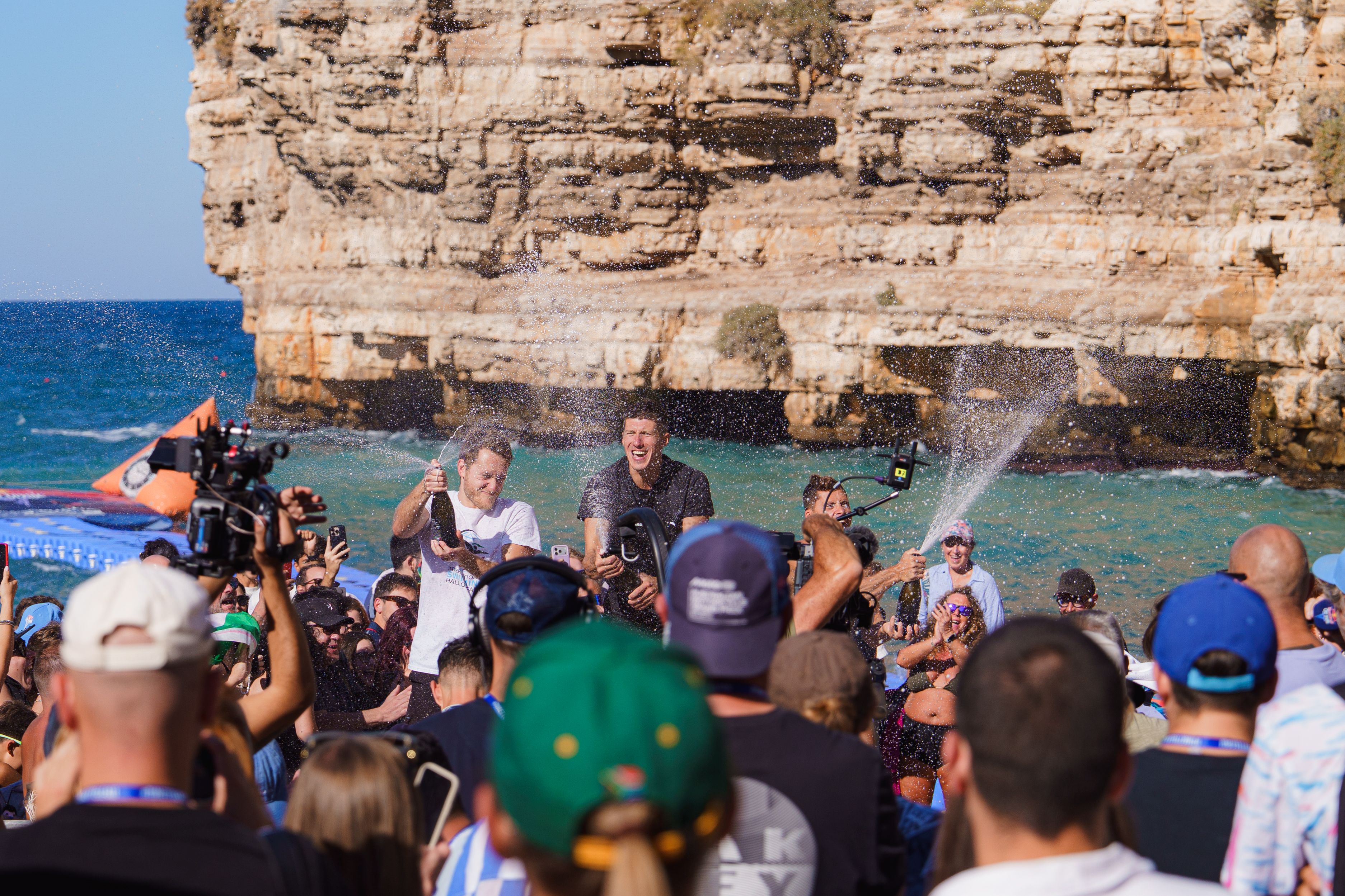 CLIFF DIVING