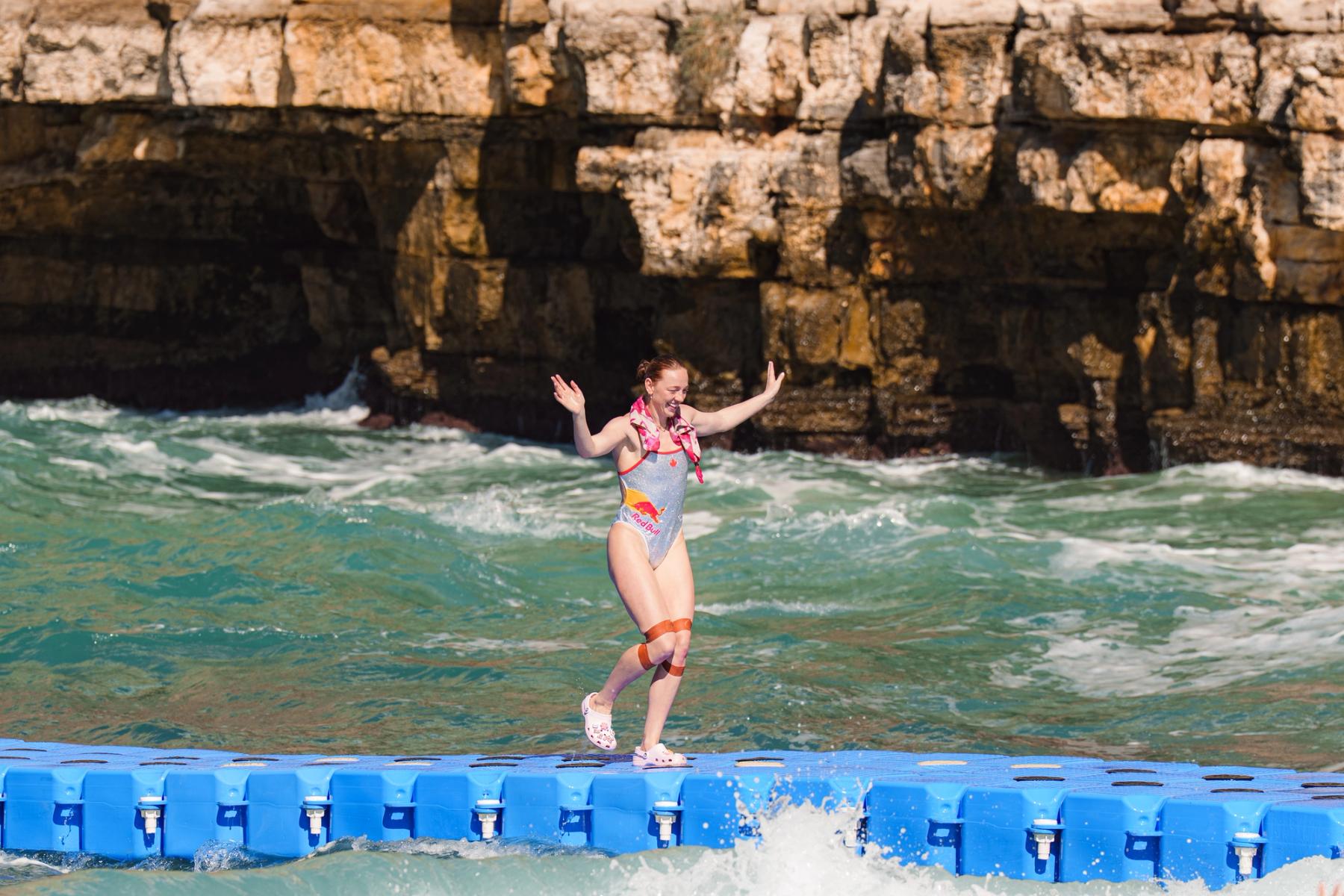 CLIFF DIVING