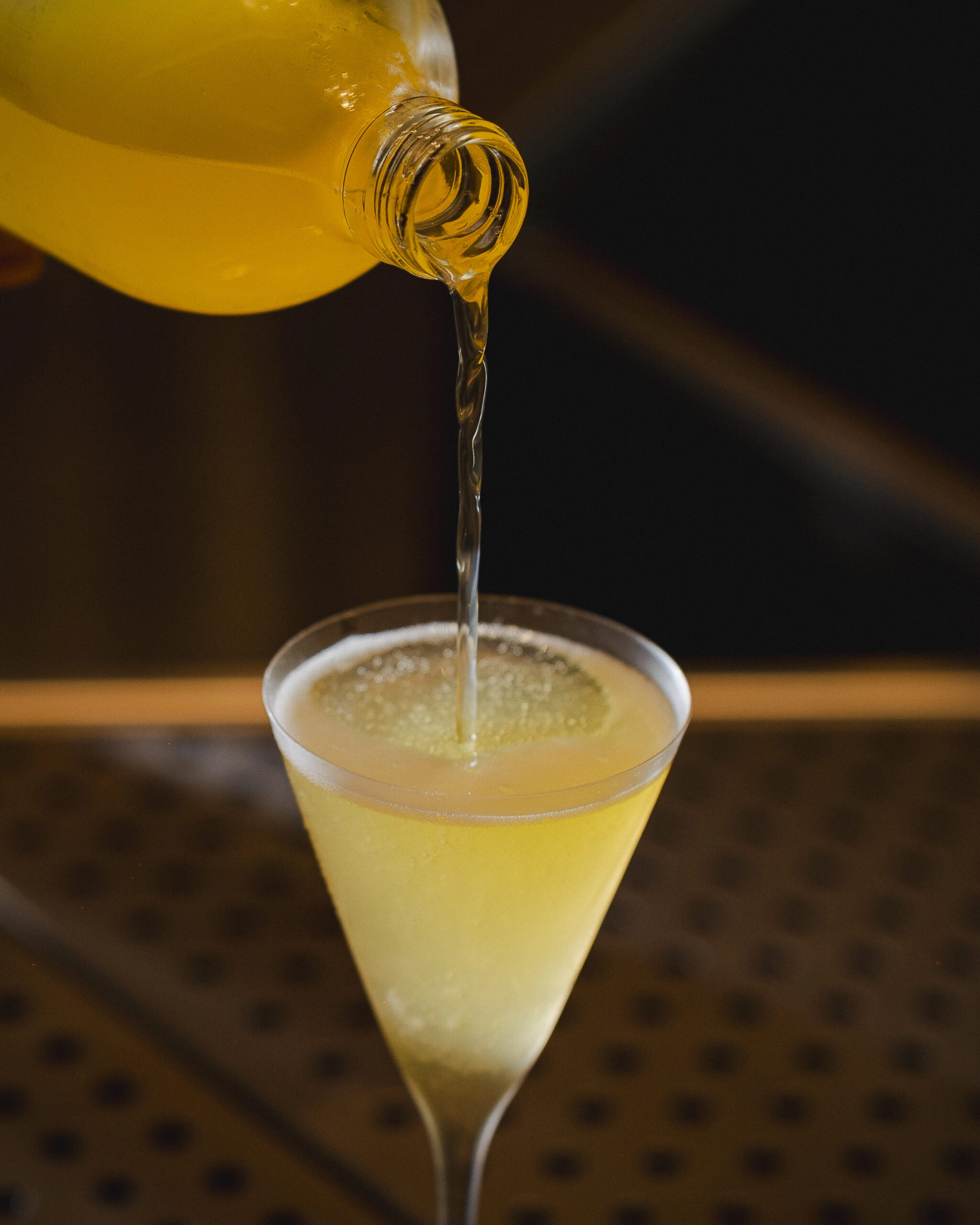 STESSO CIVICO, ALTRA PELLE. IL SILENZIO ARMATO DI CESAR ARAUJO.