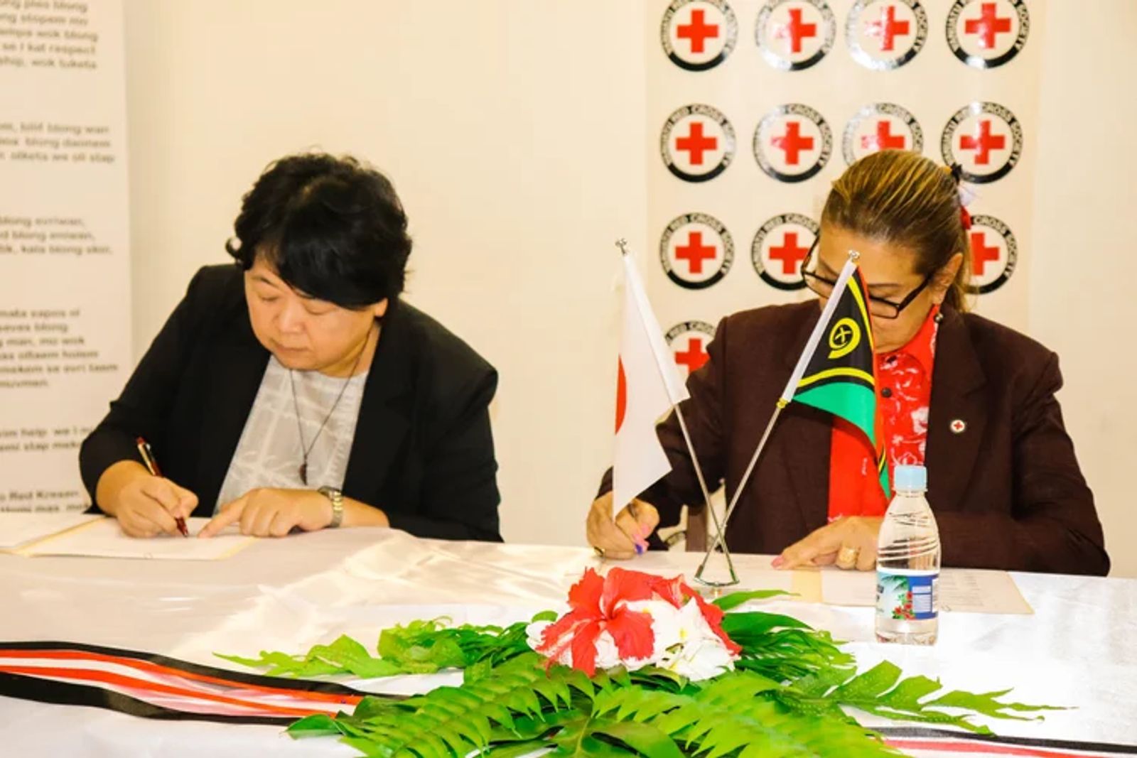 Japan Formalizes Assistance to Vanuatu Red Cross Society