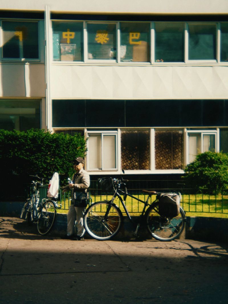 Photo shot with an Oreo lens in Paris' Chinatown