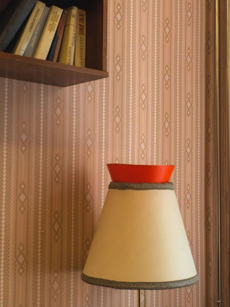 Peredelkino Lamp (3:4) — Peredelkino, Russia